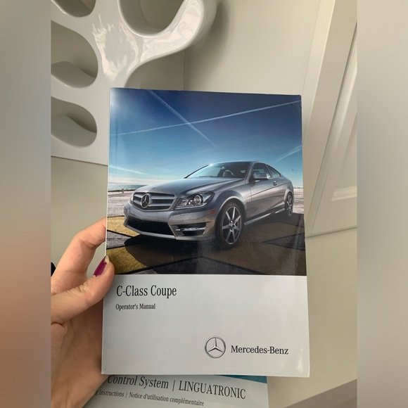 MERCEDES-BENZ 2013 Service Booklets with Case Car instructions and Manuals - Picture 9 of 11